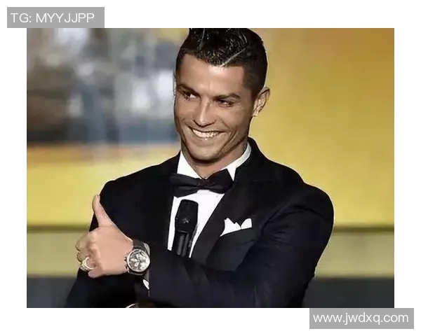 C罗足球明星蜡像揭幕见证传奇球员的辉煌瞬间与不朽魅力 C罗足球明星蜡像揭幕见证传奇球员的辉煌瞬间与不朽魅力