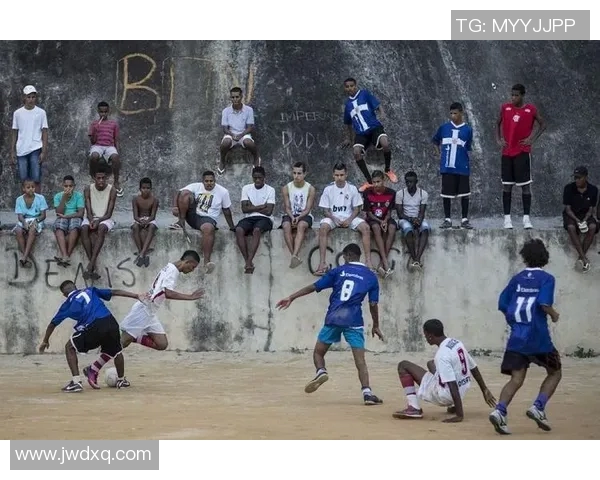 变身足球明星的精彩玩法揭秘与成长之路探索 变身足球明星的精彩玩法揭秘与成长之路探索