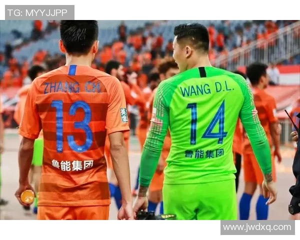 山东足球明星王大雷的职业生涯与成就全景解析